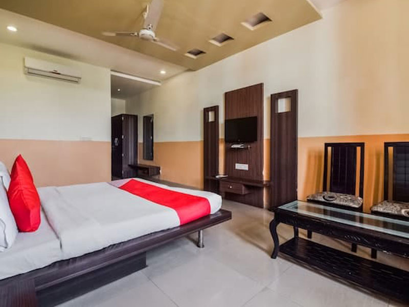 Room 06